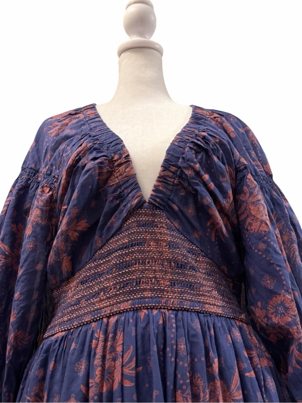 💙Free People Deep Blue Floral Maxi Dress with Rust Accents. Gently worn, size M